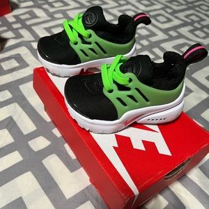 Black Neon & Pink Nike Presto